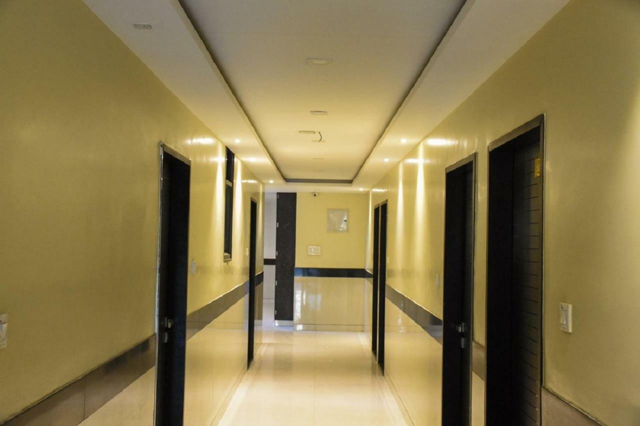 Hotel Dilip インドール エクステリア 写真